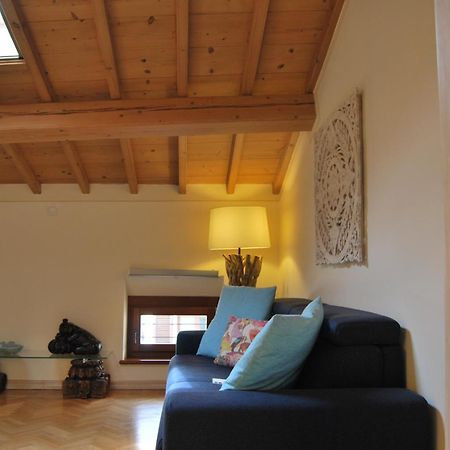 Attic 1 Centro Storico Apartment Пескиера дел Гарда Екстериор снимка