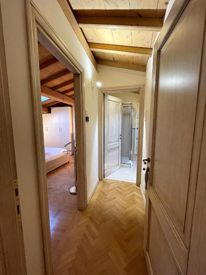Attic 1 Centro Storico Apartment Пескиера дел Гарда Екстериор снимка